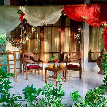 Budi Sun Resort Maumere Exterior foto